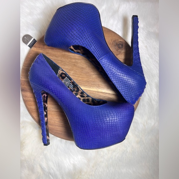Betsey Johnson Bethani Blue Platform Heels Size 7.5 - Picture 11 of 11